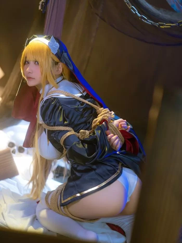 国产coser 幼愛youmeko写真合集【npv+6.8g】