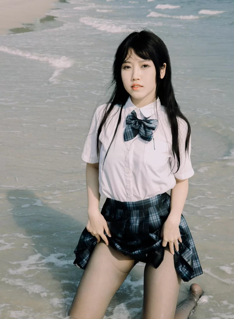 国产coser 不呆猫写真合集【npv+38g+】