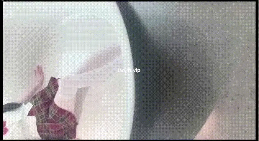 自拍 [情侣日记]乖巧JK女友，喜欢玩交换约单男和大学生3P.【1v+615M】