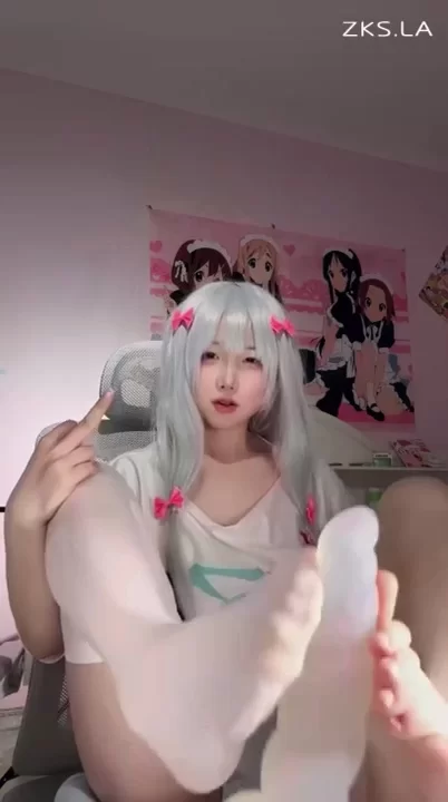 美腿/足控 幼斯酱葱 - 红绿灯 COS和泉纱雾 白毛小萝莉榨精 寸止【1V+1.14GB】