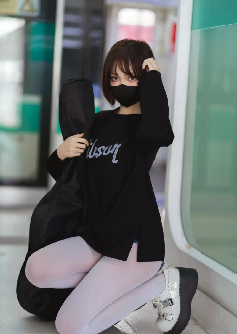 国产coser 洛桑w伊梓写真合集【npv+4.3g】
