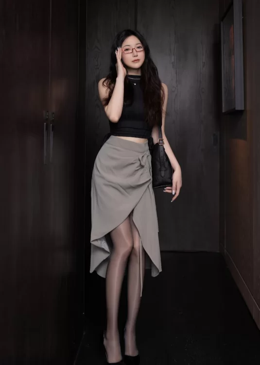 国产coser 鱼子酱Fish - NO.192 眼镜娘【120P+1.29GB】