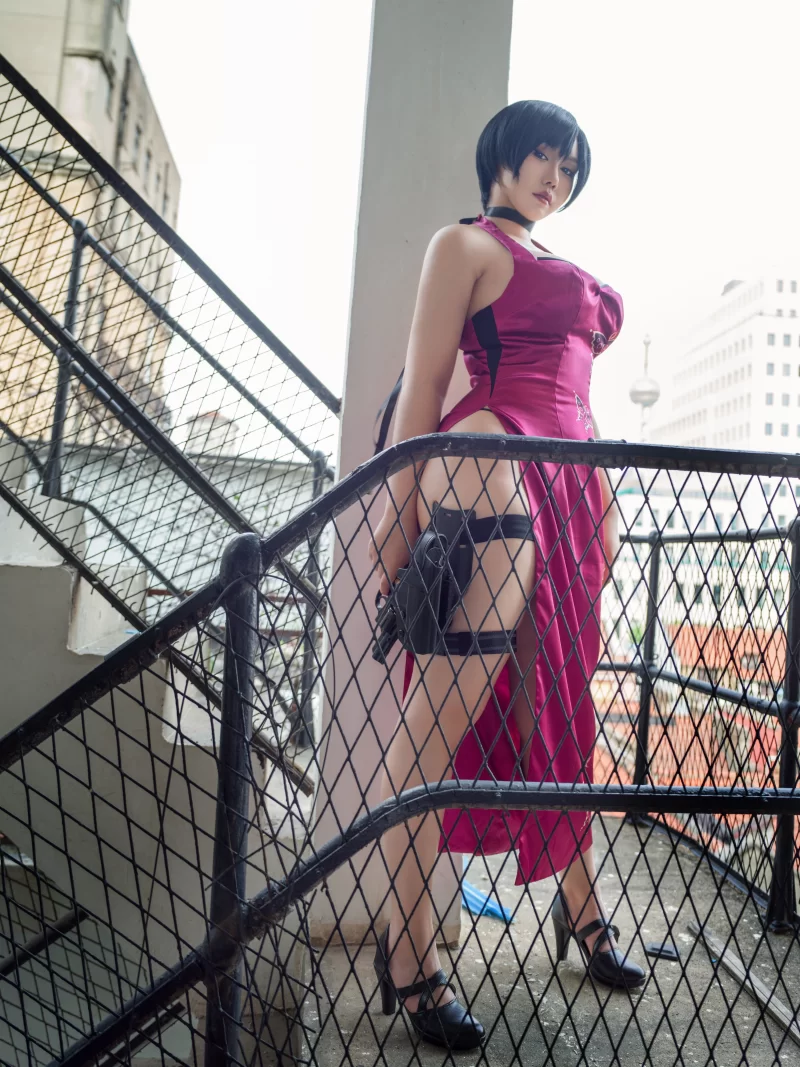 国产coser 麻花酱 生化危机 艾达王[38P1V-515MB]【38p1v+240.m】