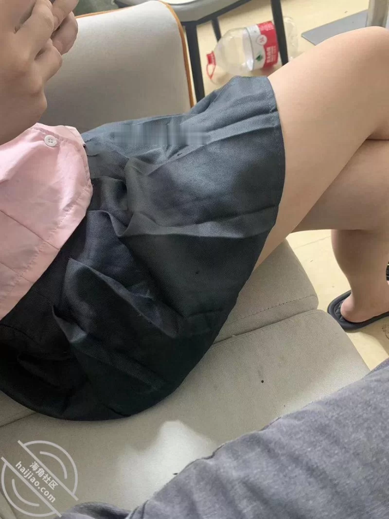 萝莉 海角大神爱女儿的每一天和大奶女儿小沫乱伦 让女儿边给【30V+3.71GB】