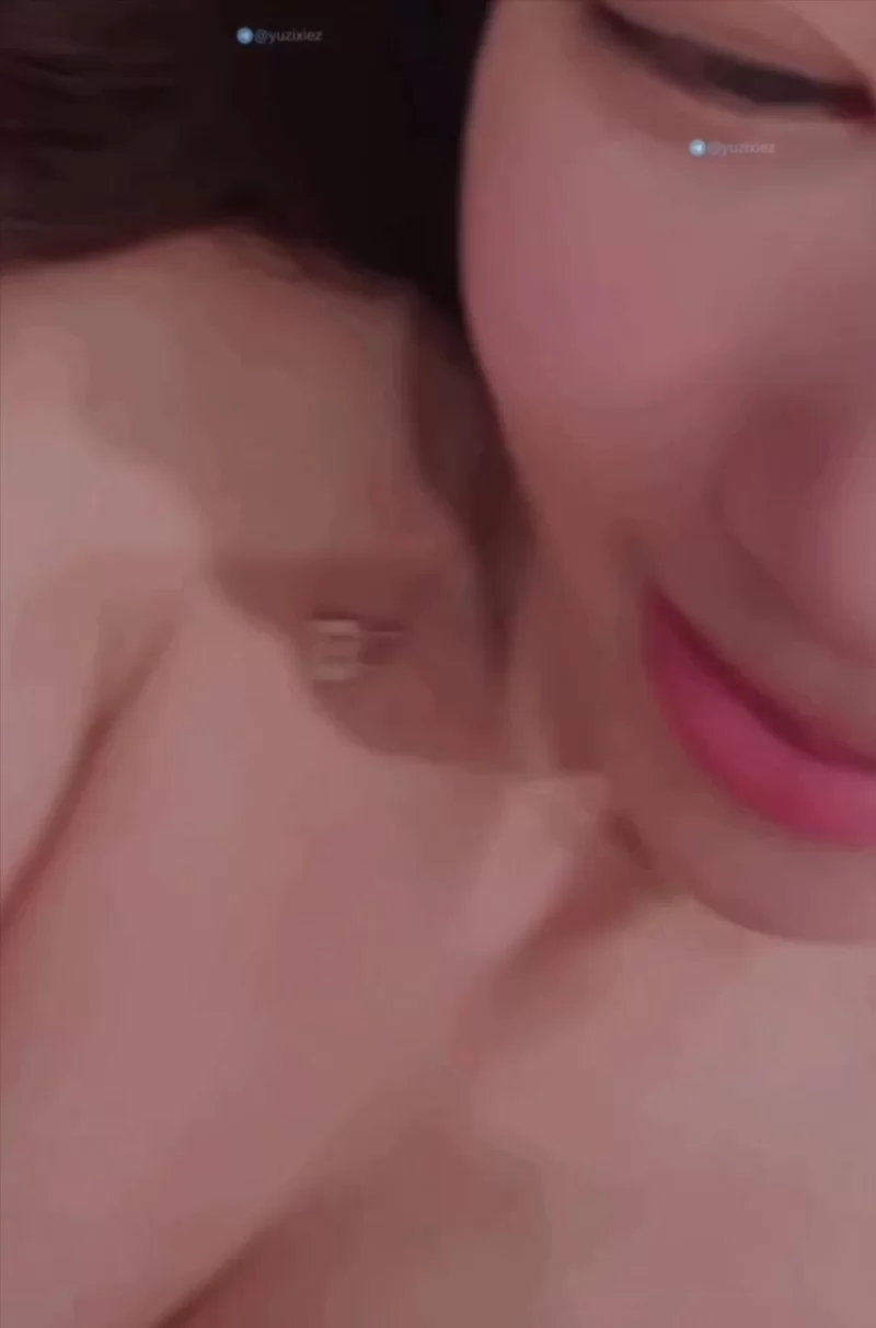自拍 ❤秀人网 唐安琪❤1V1 闪露点穴【2V+290MB】