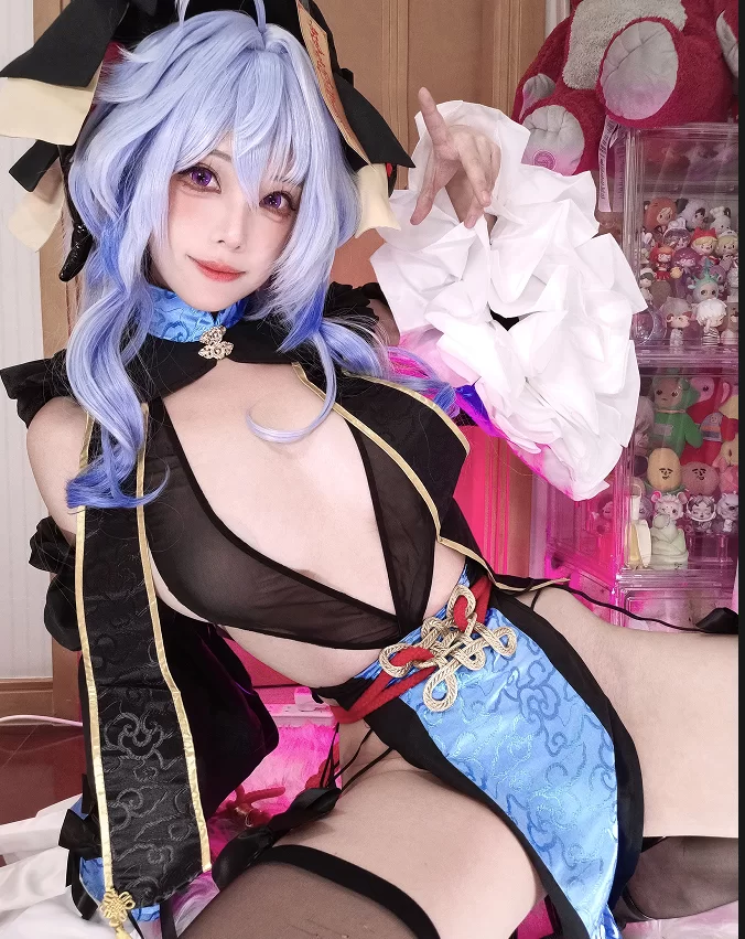 国产coser 蜜汁猫裘 NO.127 原神 甘雨 国风小僵尸【49P2V+2.20GB】