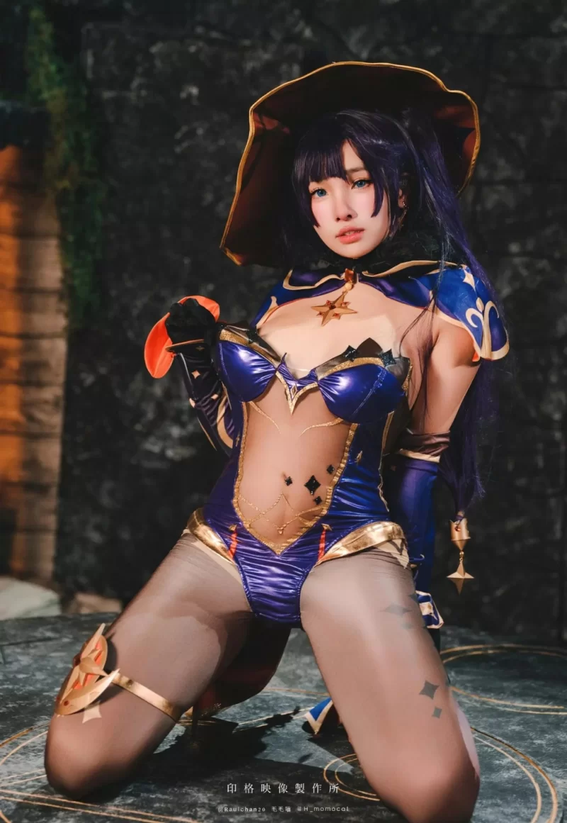 国产coser 慕慕Momo写真合集【npv+7.99g+】