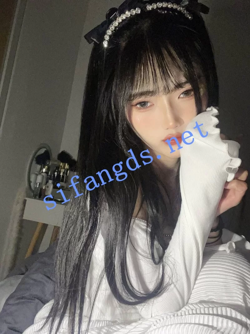 自拍 [重磅原档泄密]情侣私拍 可御可萝清纯校花 小姐姐情趣【10V+1P+2.21G】