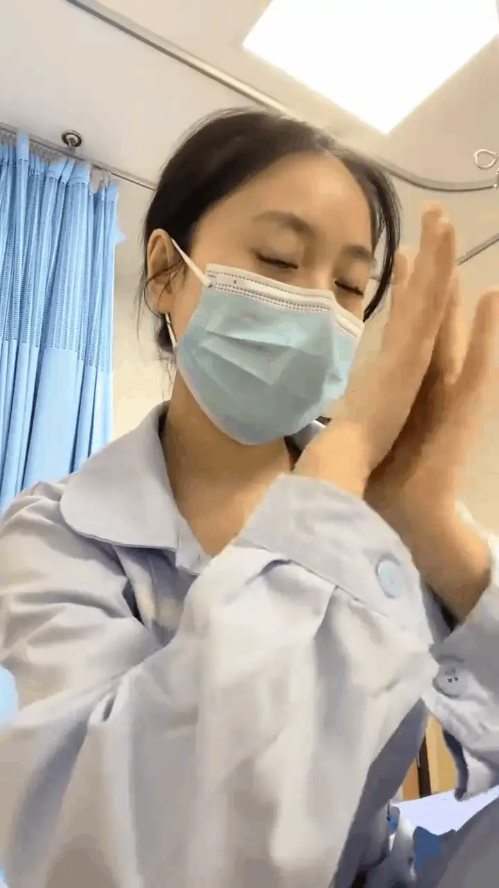 国产主播 真实三甲医院美乳护士[爱聊就约]紧张刺激～塞着跳蛋医院露出合集【117V+47G】