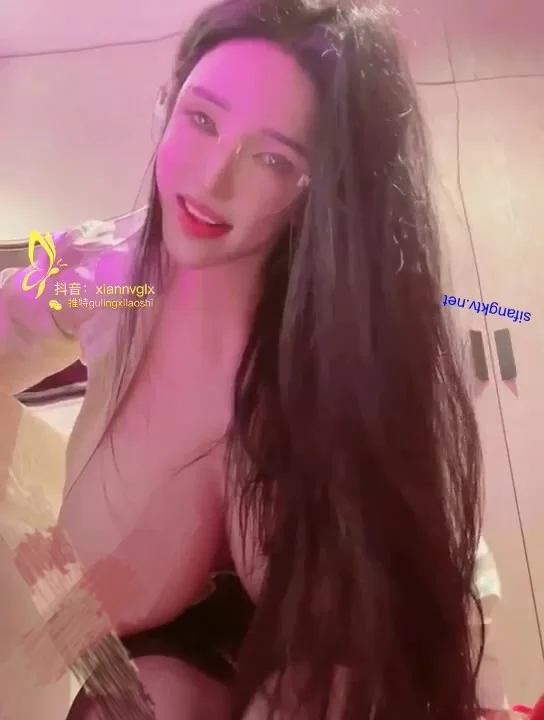 自拍 巨乳尤物『顾灵曦』【72V+1.71G】