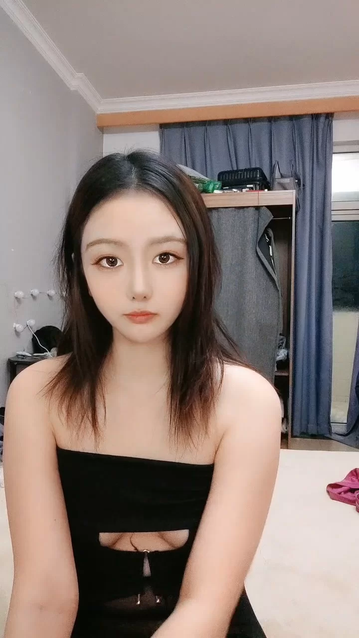 美女御姐 黑丝露脸床上的极品尤物，高颜值丝袜高跟跟小哥啪啪性【2+4276MB】