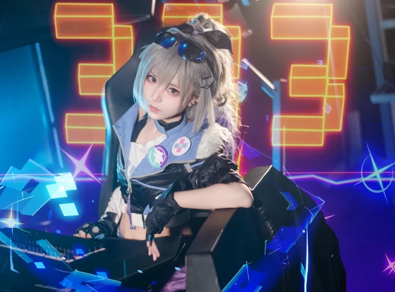 Cosplay [花柒Hana]套图36-39 符玄/流萤/银狼/飞鸟马时[884M/64P/度盘]【NP+884M】