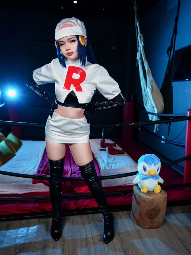日韩coser ZinieQ Dawn Pokemon in Team Rocket costume [42P+20V／1.20GB]【42P20V+1.2G】