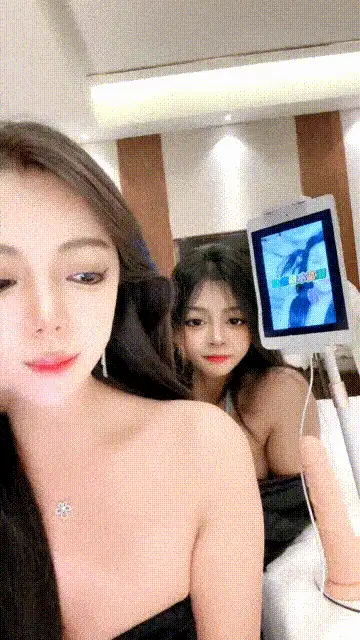 美女御姐 [豆豆]极品校花女神 巨乳弹软蜜臀圆润~揉奶抖胸怼屏【2+1844MB】