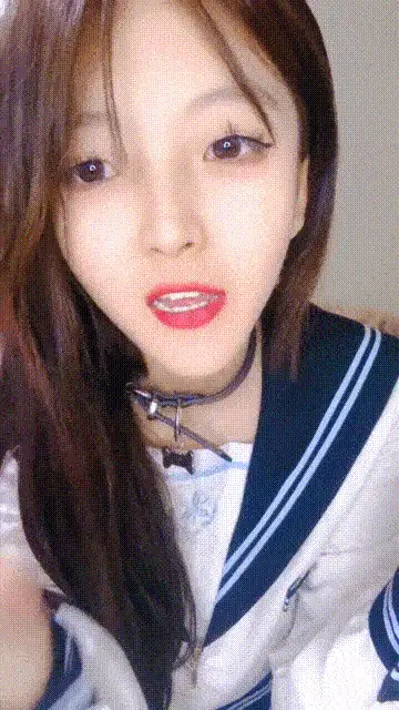 美女御姐 打着舌钉的风骚小妹，颜值很高跟狼友撩骚互动听指挥，【2+3523MB】