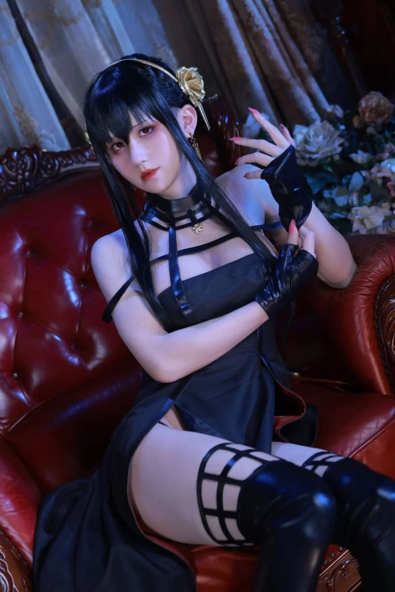 国产coser 桜满三时  约尔礼服 [45P-416MB]【45P+416M】
