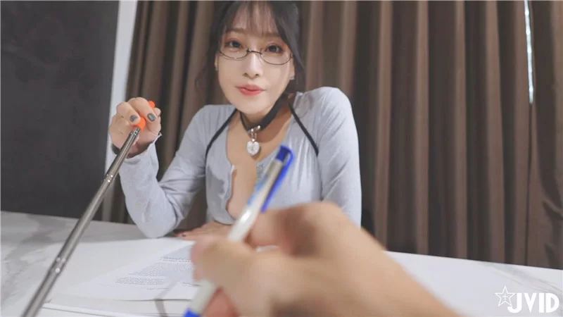 美女御姐 “波妮”超狂爆乳痴女系指导教师 奖励学员脱光光任揉乳-【2+2566MB】