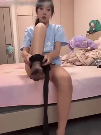 美女御姐 抖音几十万粉丝美女 玉子玉子我想睡觉 自慰诱惑大尺度付费【16v+2.34g】