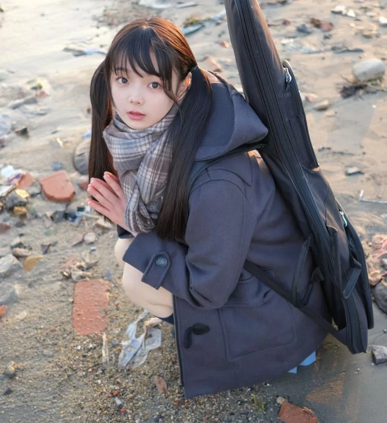 福利姬 [网红] 高颜值福利姬[赤西夜夜]吉他少女 氛围感萝莉 究极美腿【1+1.5G】