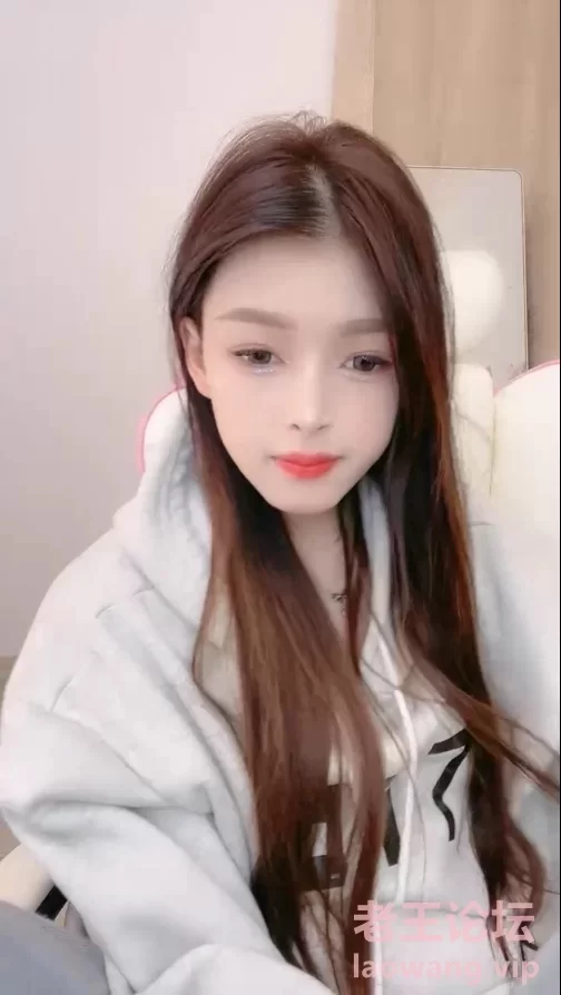 国产主播 烈焰红唇美女小姐姐！性感吊带睡衣！炮友激情操逼【1V+881M】