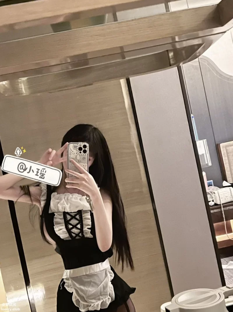 福利姬 顶级白虎萝莉美女 小瑶萝莉酱 私拍啪啪视频福利合集【3v+300m】