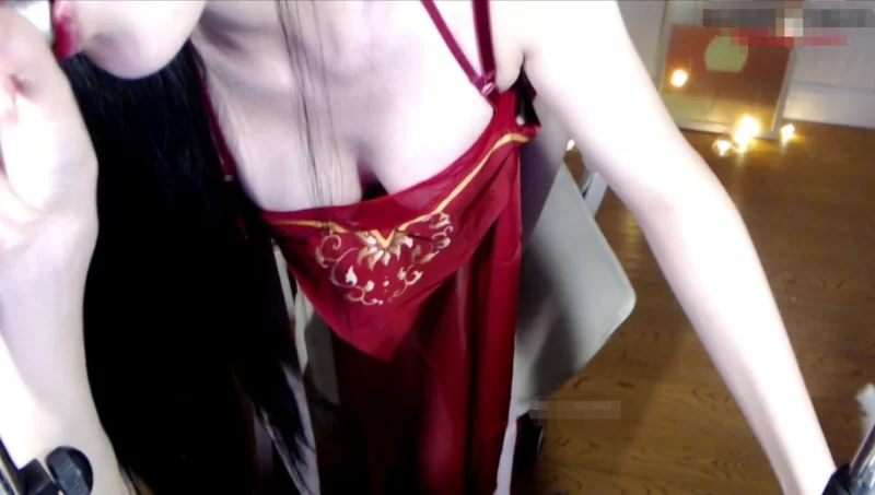 ASMR 斗鱼ASMR御姐主播[婉儿别闹]超火福利-狐狸尾巴【1V+89M】