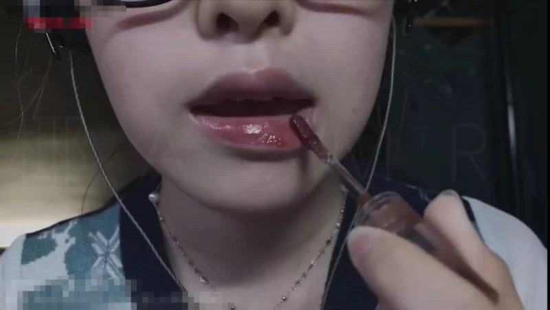 ASMR 超清纯ASMR博主[椰子]6.21最新-第一视角舔屏【1V+249M】