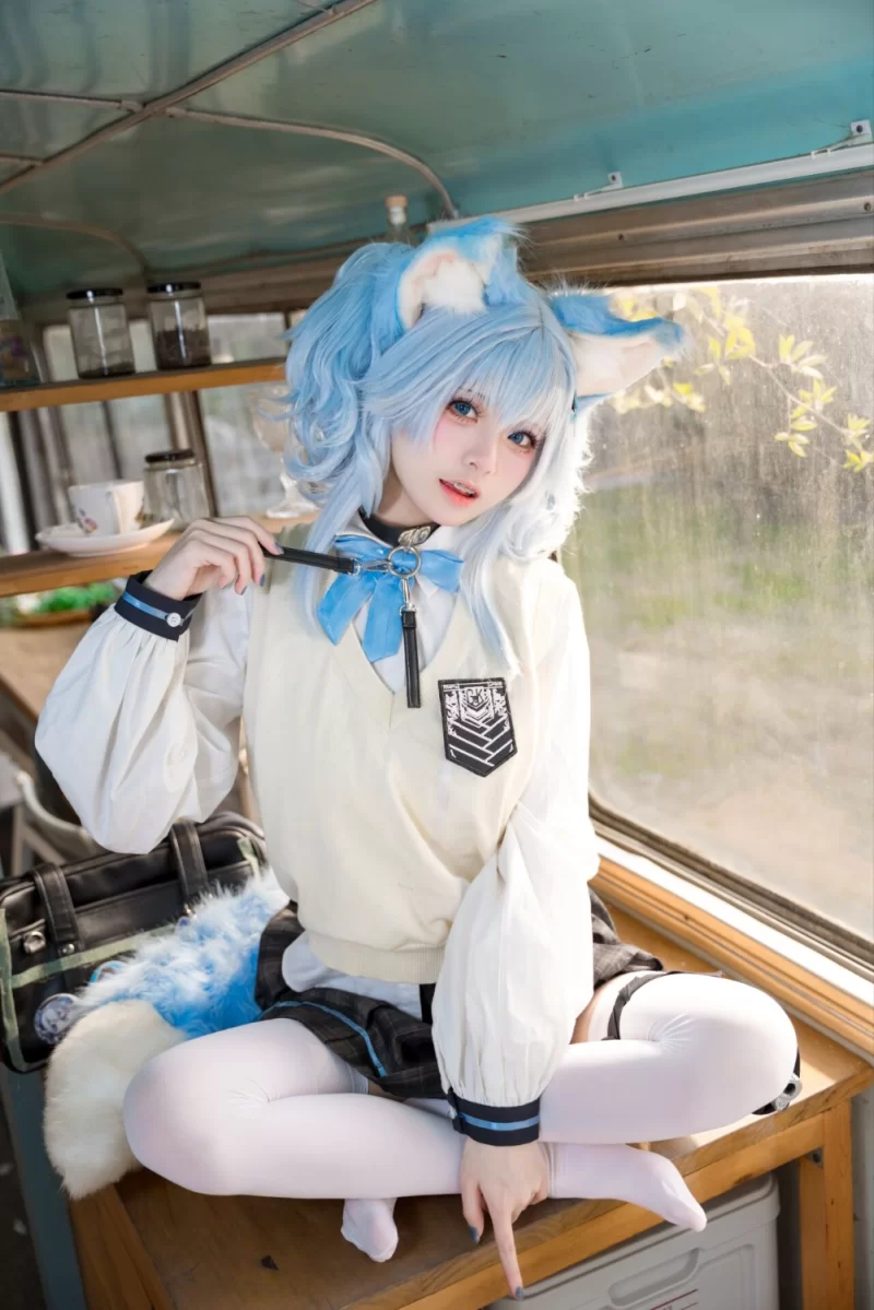 国产coser 九柒喵 －pa15超高校级心跳物语 [44P 348.73 MB]【44P+348M】