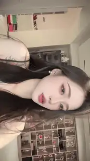 美女御姐 快手100多W粉丝大主播 Y姐 经不起诱惑下海 揉奶丁字裤骚舞【8v+420m】