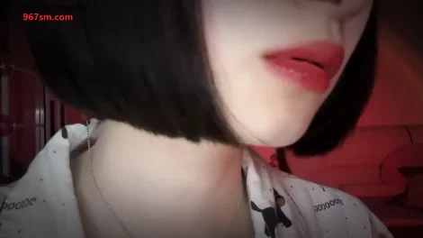 ASMR Nana困薯 舔耳弹舌【1v+182m】