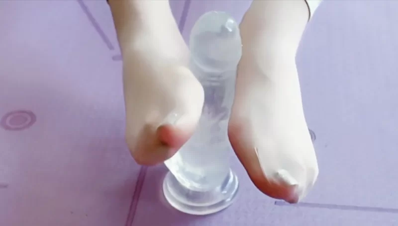 ASMR 斗鱼ASMR超美主播[小一熟了]偷看姐姐的下场【1V+135M】