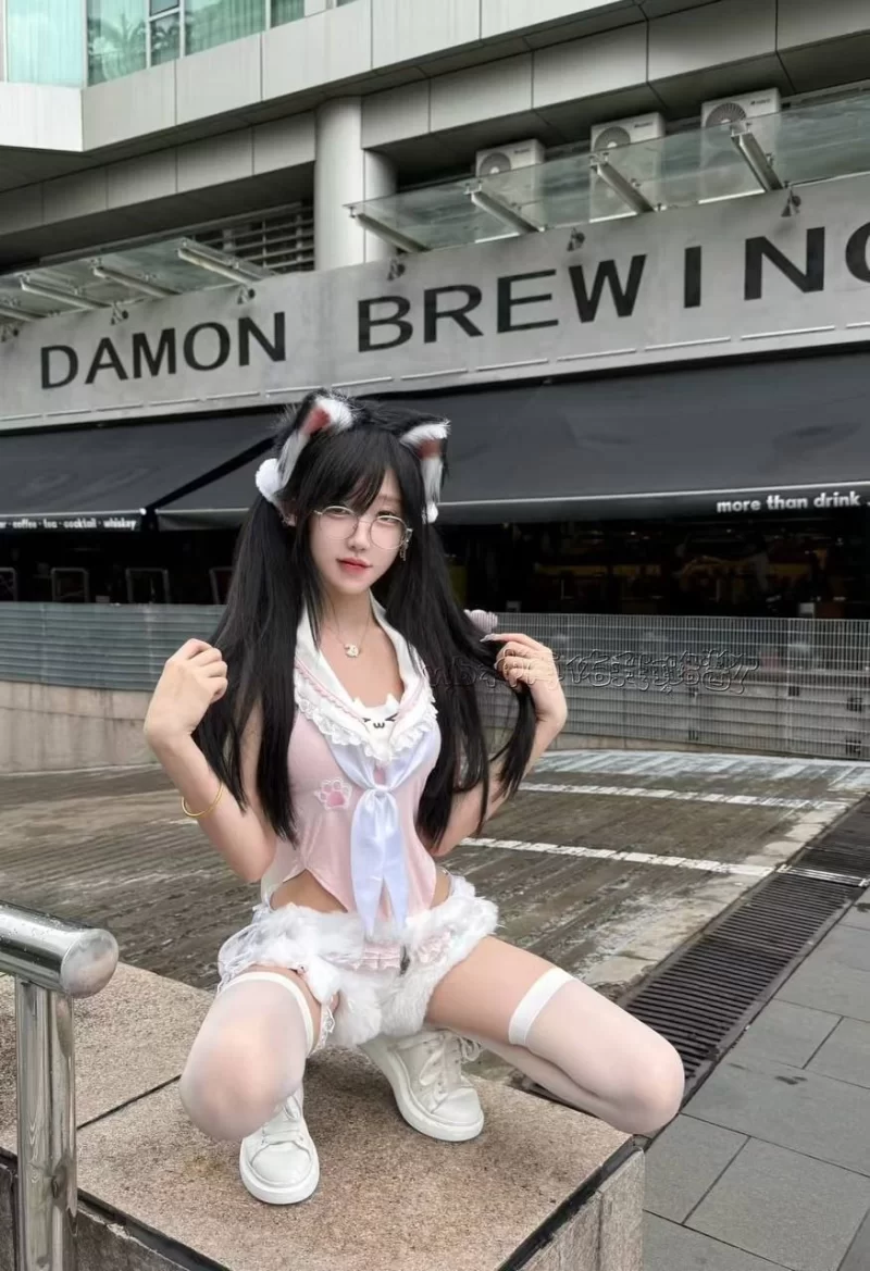 合法萝莉 抖音12万粉，反差cos天生萝莉体[神再佑我璐酱]露脸福利【1+660m】