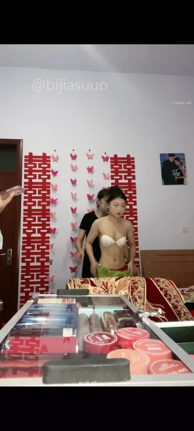 自拍 抖音[新娘]化妆间 婚房 写真 走光露点合集【103v+8.3g】
