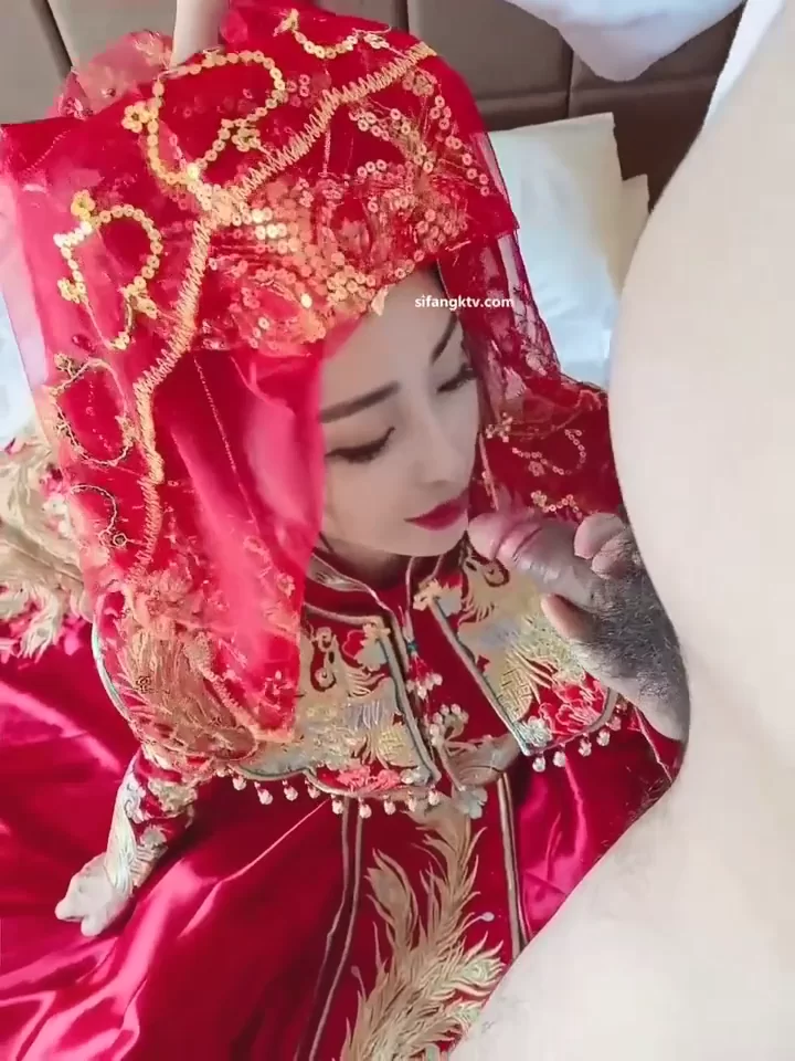 熟女少妇 极品娇妻，中式婚纱，提前开啪，婚纱合集【7v+917m】