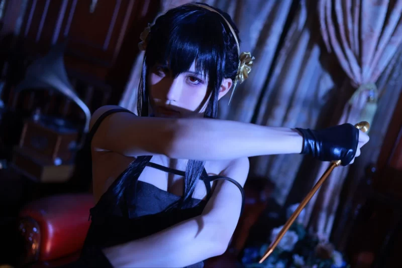 国产coser 桜满三时  约尔礼服 [45P-416MB]【45P+416M】