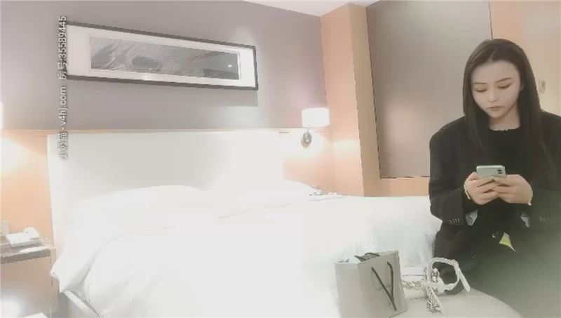 美女御姐 上海大圈 一炮四五千 神似抖音网红祝晓晗 极品女神【1v+1.86g】