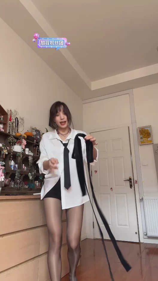 国产主播 抖音美腿直播（此意寄昭昭）13不漏 纯素【2v+2.14】