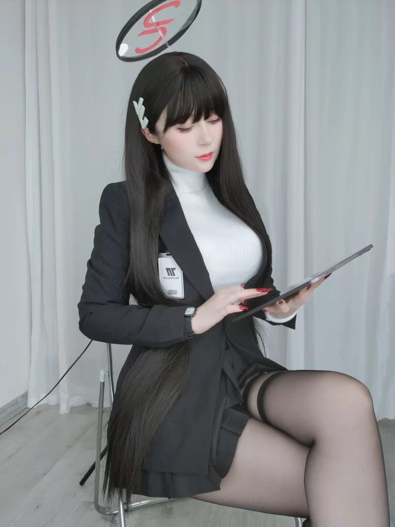 日韩模特 白银81 Vol.132 [Fantia] 2023年12月订阅 (23套)【277P+5V+2.12g】