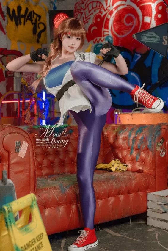 国产coser 咬一口兔娘 NO.211 04月作品『拳皇-坂崎百合』 Shake it【83P1V+1.67GB】