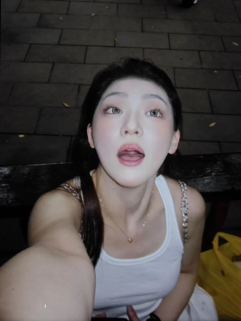 自拍 2025年6月-23岁白富美小姐姐身材好蜜桃臀美穴被狂草好几次【3V+540M】