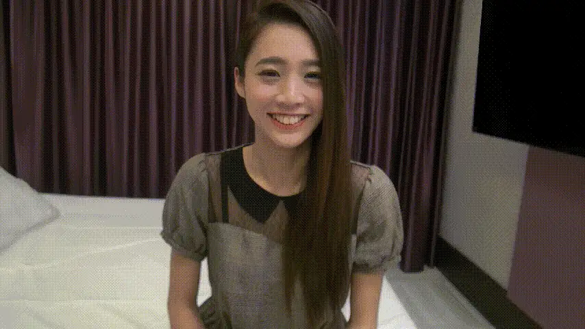 高颜值 [美国半现役模特20岁JD傲娇美女行话训练无毛剃光阴部插【1V+3.62G】