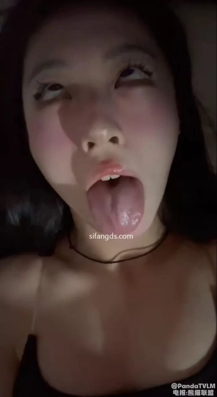 福利姬 极品阿黑颜美女 灌汤饱饱 宿舍里放飞自我【1v+460m】