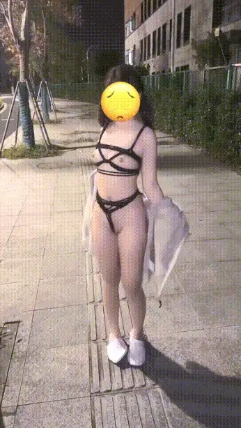 合法萝莉 极品小母狗萝莉 一枚呆呆 00后小可爱已长大 被大屌疯狂抽插【49V/30P+403M】