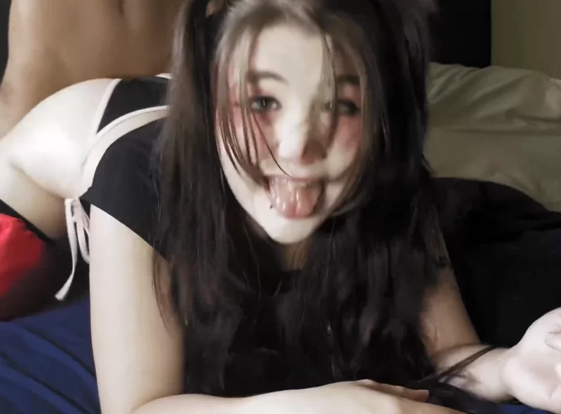 高颜值 Cute又性感的ahegao Egirl被doggystyle和传教士性交【1v+304m】