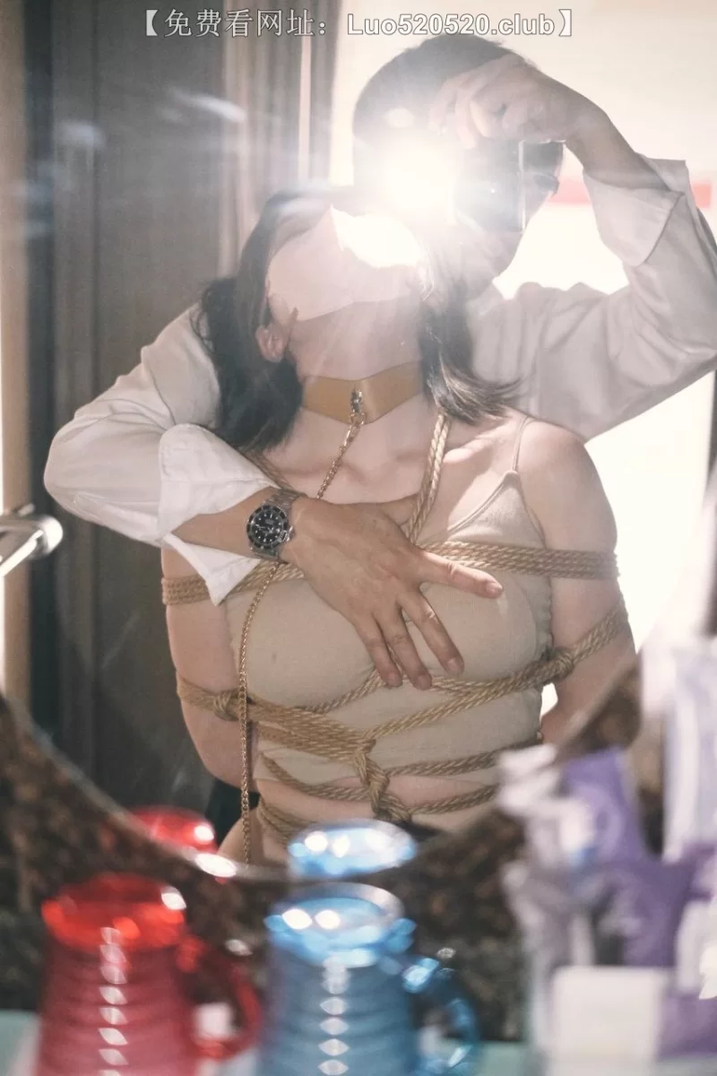 自拍 [ 一枫叶子 ]人前露出极品露出【440P9V+1.02G】