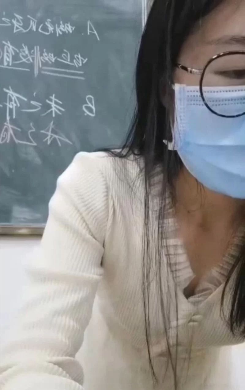 国产主播 超刺激露出主播[小橙子老师]办公室/教室跳蛋自慰～高潮喷水合集【23V+18G】
