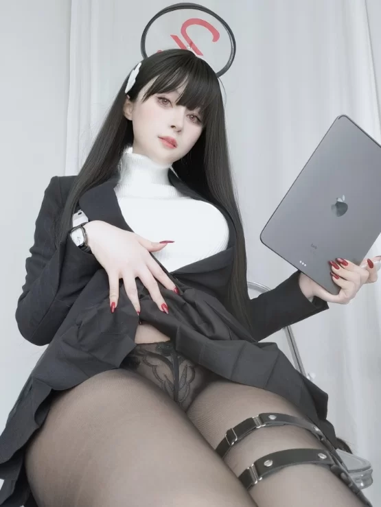 国产coser 白银81 - [Fantia] 2023年12月订阅23套合集  277P+5V-2.12G【277P+5V+2.12G】