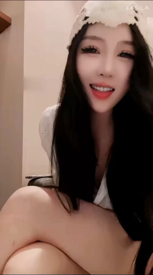 美腿/足控 知妤 - 红绿灯学妹戏耍sb学长视频被我录下来了【1V+1.66GB】