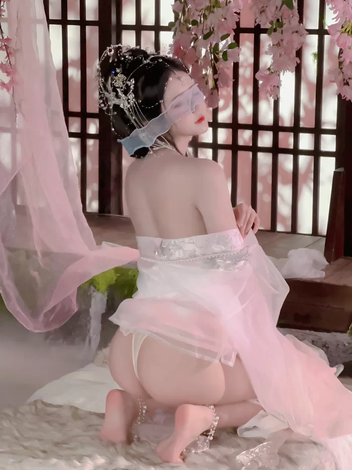 美腿/足控 柒柒要乖哦_夏树繁花 [64P+1V]【64P+1V+1.2g】