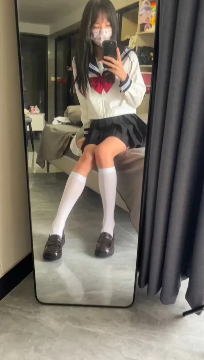 女大学生 反差白虎厦门女大林惠流出【6p76v+1.19G】